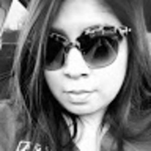 Meet your Posher, Yesenia